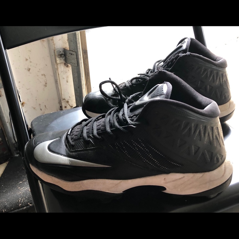 Men’s Nike Football cleats size 13.5